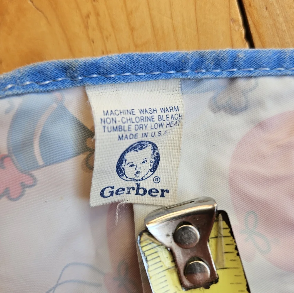 VTG Gerber Bib Plastic Vinyl Crumb Catcher Pocket Clowns Circus Snap 17x12